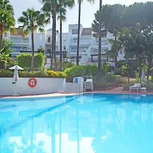 White Pearl Elviria Apartamento